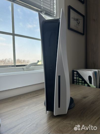 Sony playstation 5 ps5 с дисководом 2 джойстика