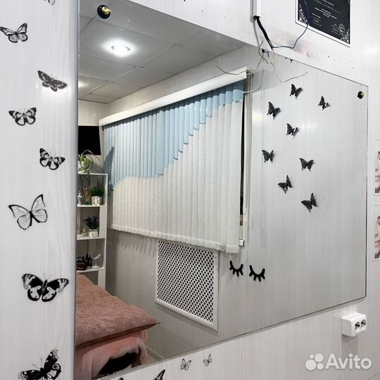 Зеркало настенное