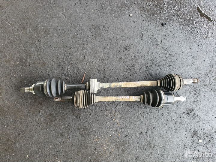 Привод перед право c Toyota Raum NCZ20 1NZ-FE