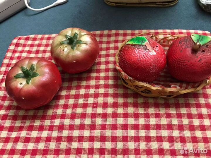 Солонки и перечницы