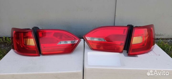 Комплект задних фонарей Jetta 6