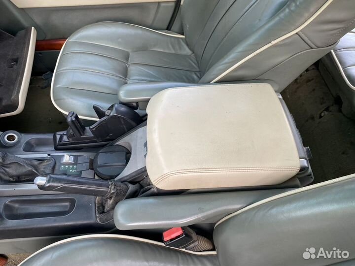 Центральная консоль Land Rover Vogue 3