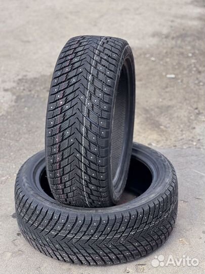 Zmax Winternova Stud II 235/35 R19 73U