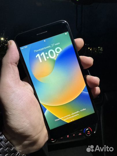 iPhone 8 Plus, 64 ГБ