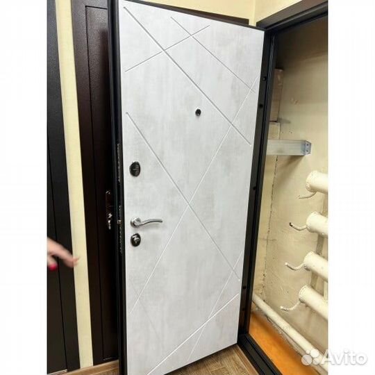 Дверь входная