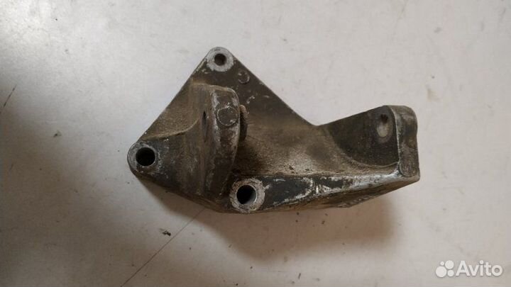 Кронштейн гидроусилителя Nissan Primera P12E