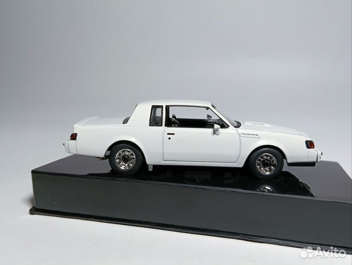 Модель 1/43 Buick Grand National 1987, IXO