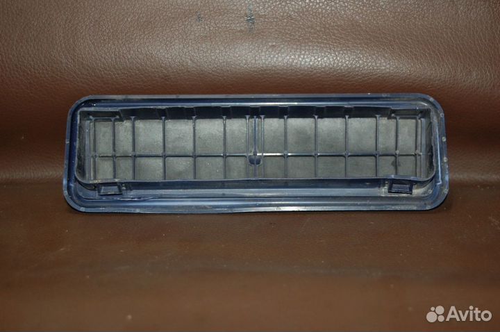 Решетка вентиляционная задняя - Skoda Yeti