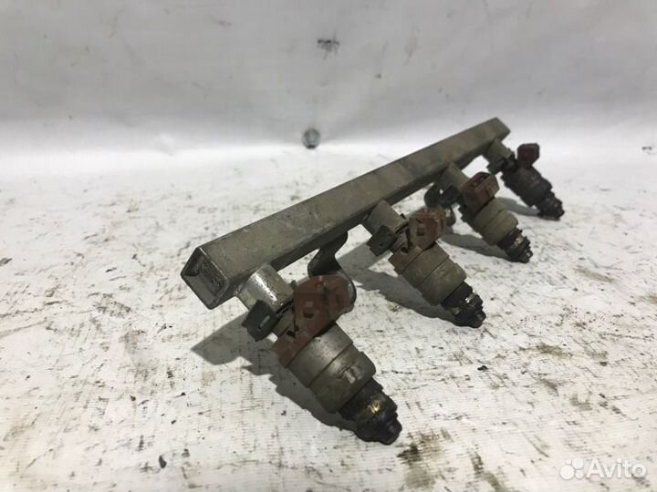 Топливная рейка Chevrolet Lacetti седан 1.6 2007