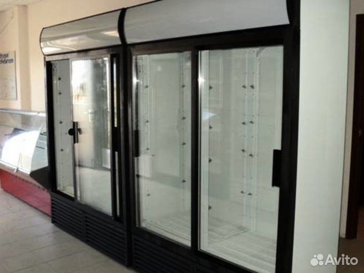 Холодильный шкаф