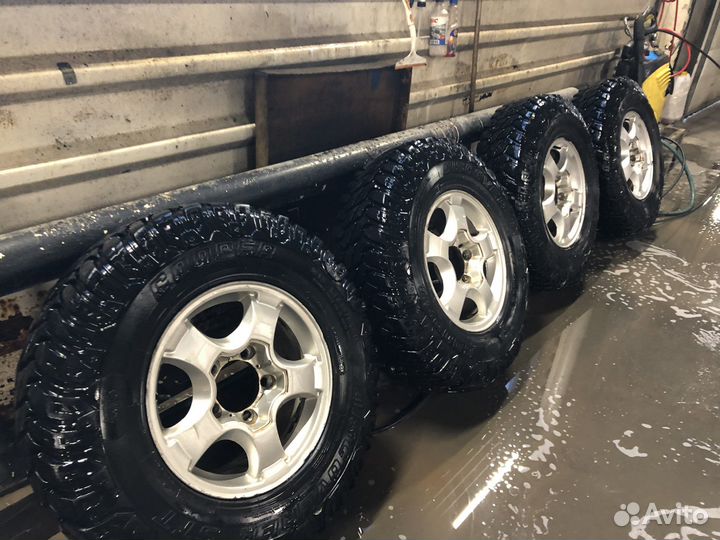 Cooper Discoverer STT 235/85 R16
