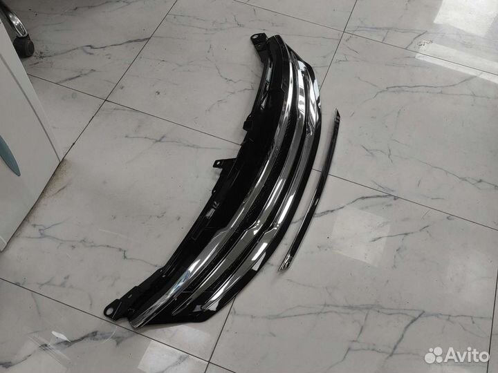 Решетка радиатора Toyota Camry V55