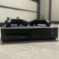 Xbox one 2 геймпада 1tb