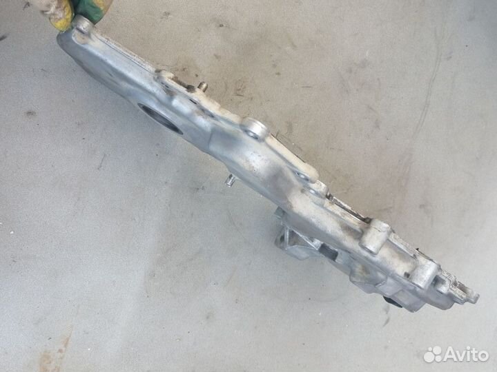 Крышка двигателя перед.Nissan X-Trail T30 2002