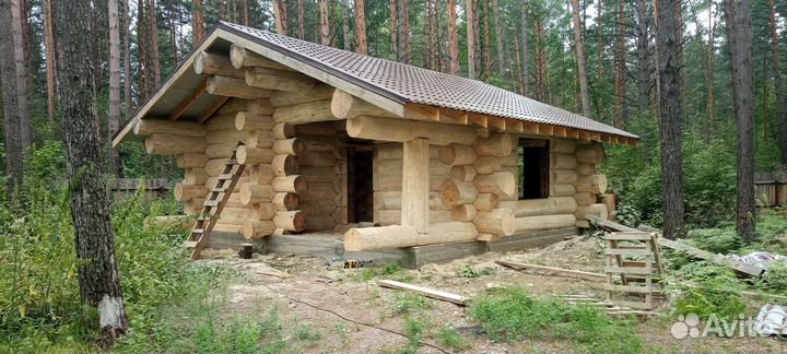Сруб дома, бани