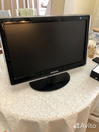 Жк-монитор Samsung SyncMaster P2070