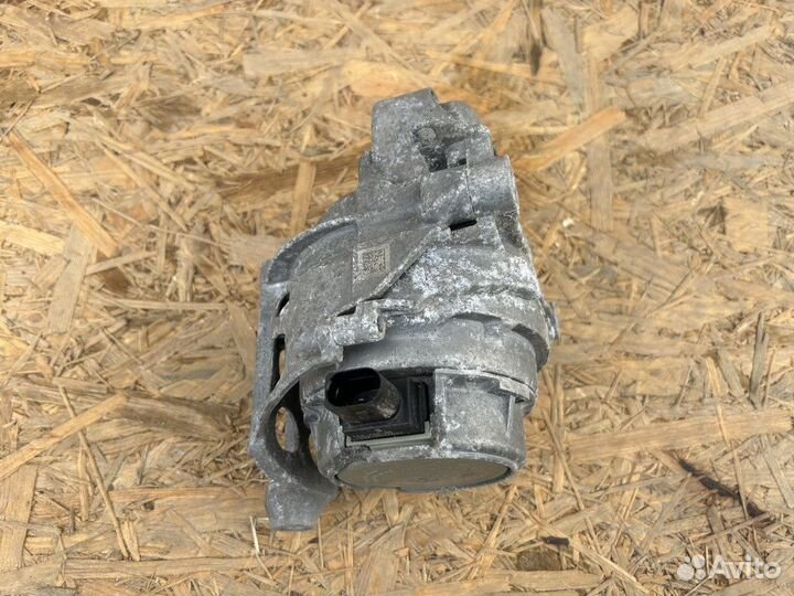 Подушка крепления двигателя Audi Q7 4M рестайлинг