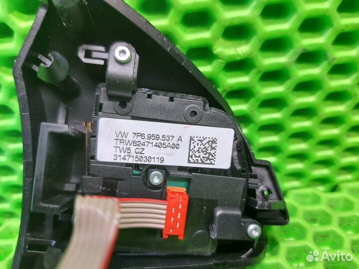 Кнопки руля левые Volkswagen Touareg FL R-line