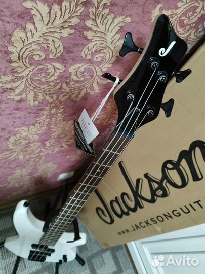 Бас гитара Jackson Spectra Bass JS2 Snow White