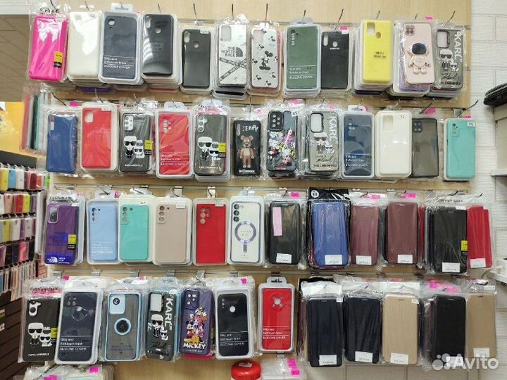 Чехлы на телефон
