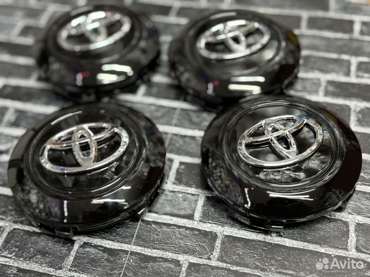Колпачки на диски Toyota LC200 черный