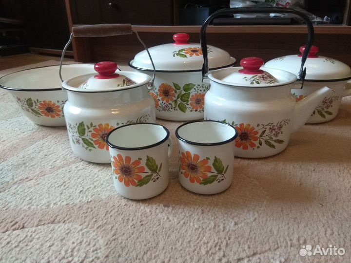 Набор эмалированной посуды СССР