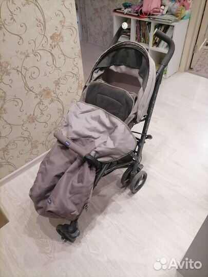 Коляска прогулочная Chicco