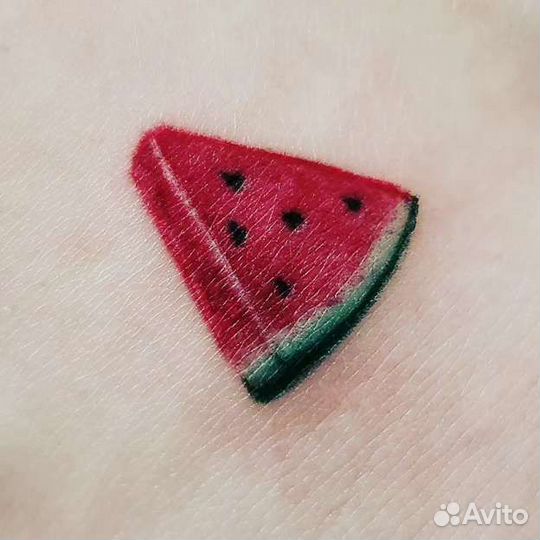 Мастер художественной татуировки