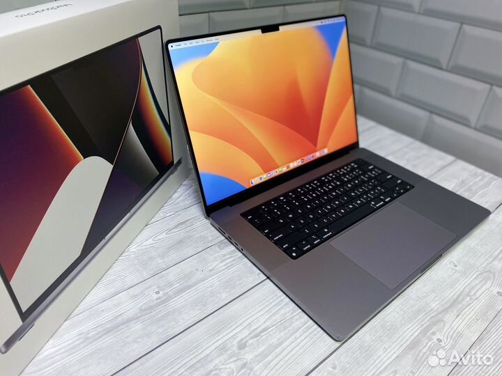 MacBook Pro 16“ — M1 Pro, 16/512, 95 циклов