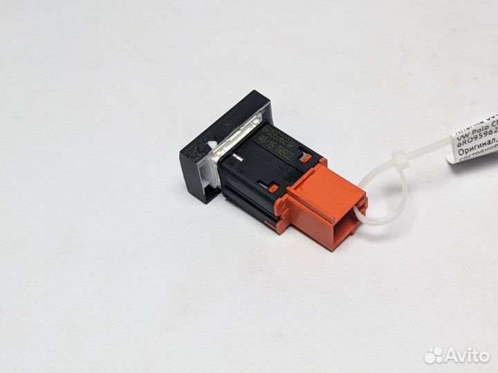 Кнопка обогрева заднего стекла Vw Polo CFN 2011