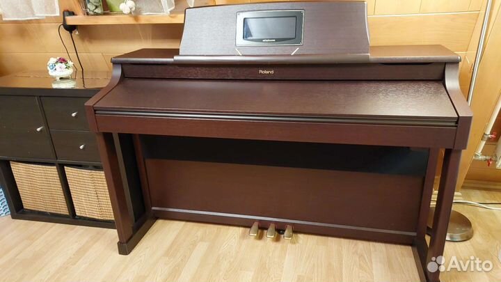 Электронное пианино Roland HPi-7s