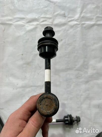 Стойка стабилизатора Hyundai Santa Fe 4 D4HB 2019