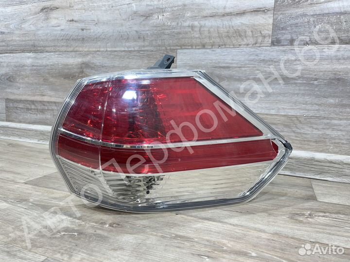 Фонарь правый внешний Nissan X-Trail T32 2013-2019