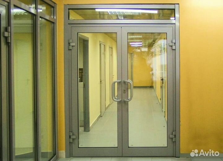 Двери новые