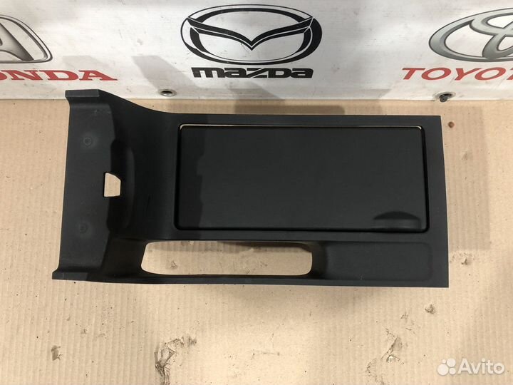 Подстаканник Mazda Axela BK 2002-2008