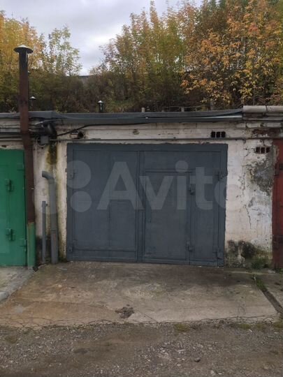 Гараж, > 30 м²