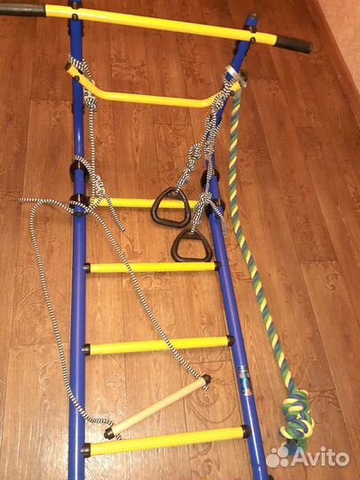 Спортивный комплекс (шведская стенка)