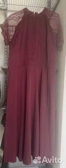 Праздничное платье. Приталенное