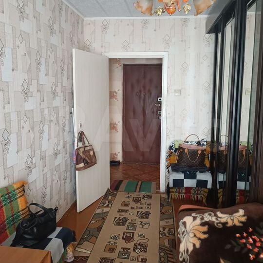 2-к. квартира, 45 м², 1/9 эт.