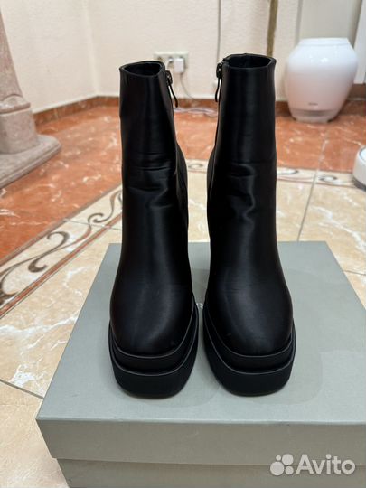 Ботильоны женские 39 размер