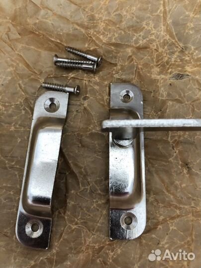 Защёлка оконная