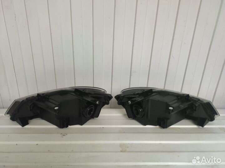 Фара Volkswagen Polo 2010-2015 цена за одну