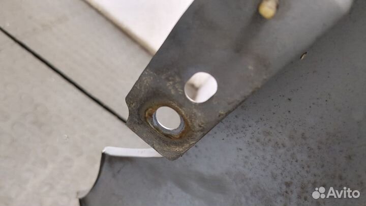 Крыло левое переднее Mazda MPV