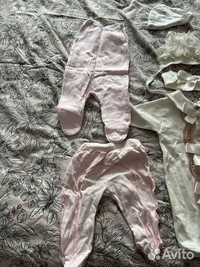 Вещи для новорожденной девочки