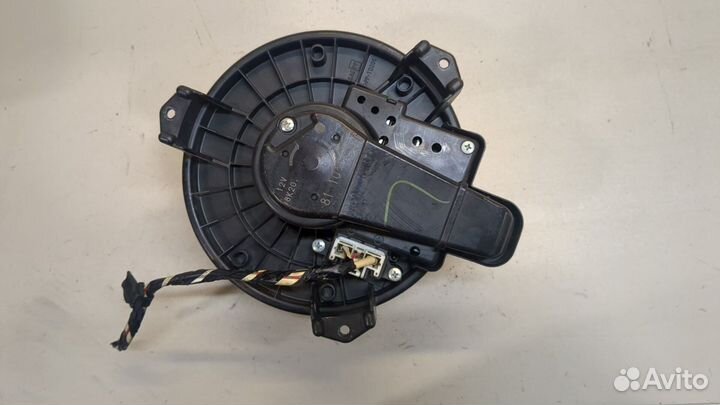 Двигатель отопителя Toyota Venza