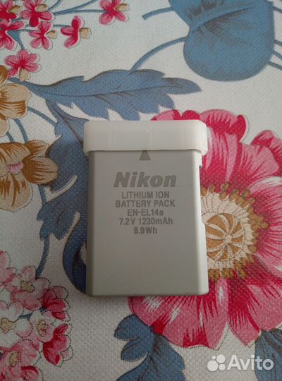 Оригинал батарея фотоаппарата Nikon EN-EL14a