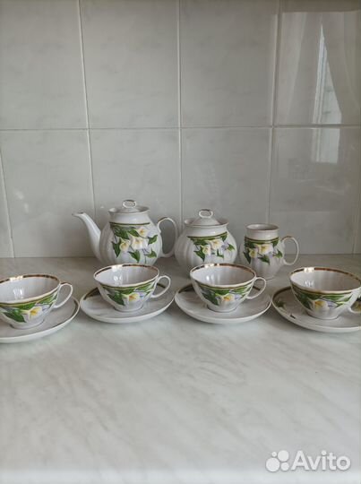 Сервиз Каллы Дулево тонкий фарфор