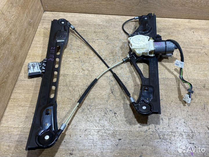 Стеклоподъемник передний правый Mercedes W211 C99