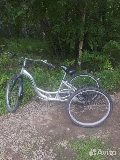 Велосипед трехколесный