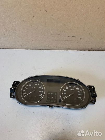 Щиток приборов Renault Sandero